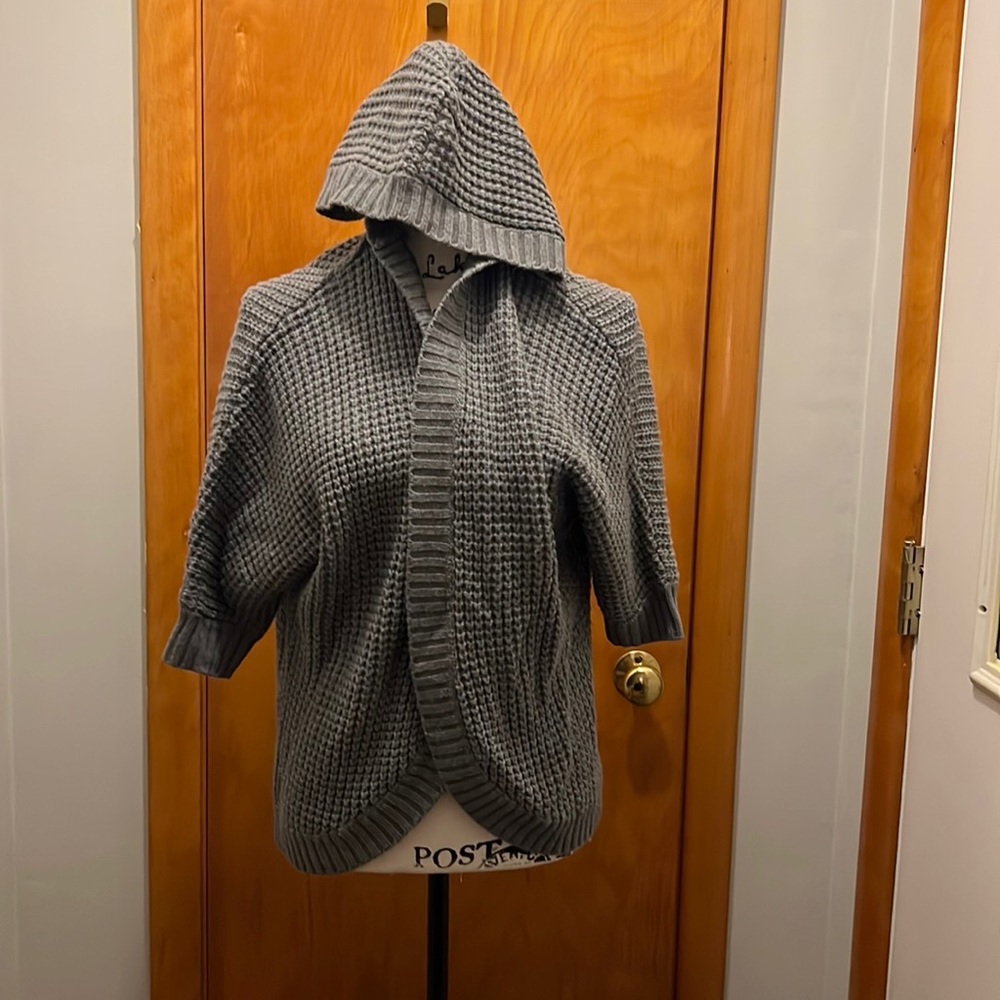 New York & Company Grey hooded short sleeve sweater